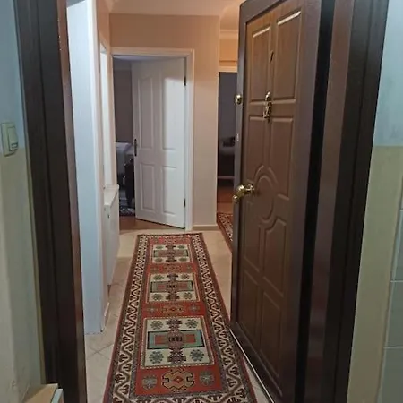 3+1 Stylish Furnished And Spacious In The Center Of