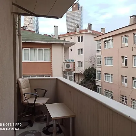 아파트 3+1 Stylish Furnished And Spacious In The Center Of *